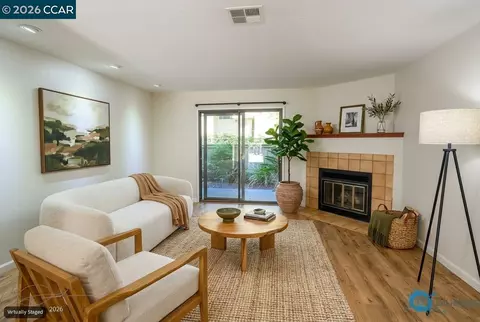 324 Eastgate Ln, Martinez, CA 94553