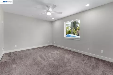Bedroom - 2584 Reservoir Ln, Redding, CA 96002 photo 2 of 8