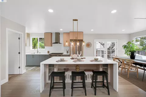 Kitchen - 483 Boynton Ave, Berkeley, CA 94707 photo 1 of 6
