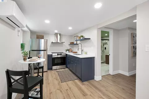 Kitchen - 483 Boynton Ave, Berkeley, CA 94707 photo 6 of 6
