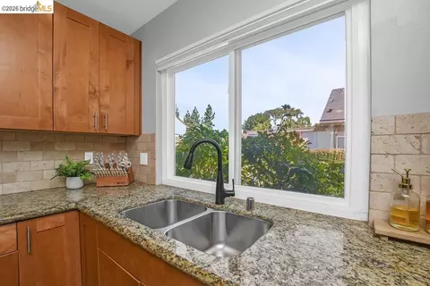 Kitchen - 4874 Wolf Way, Concord, CA 94521 photo 5 of 5