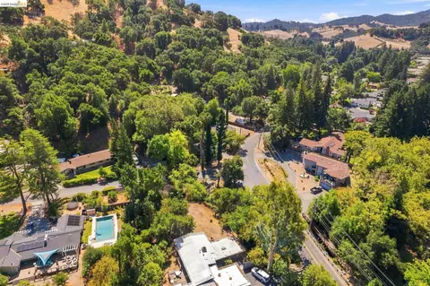 View/Area - 5075 Alhambra Valley Rd, Martinez, CA 94553 photo 8 of 9