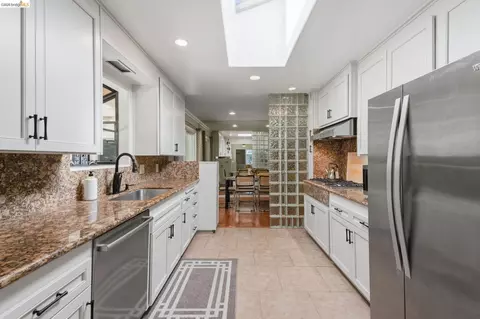 Kitchen - 5075 Alhambra Valley Rd, Martinez, CA 94553 photo 1 of 3