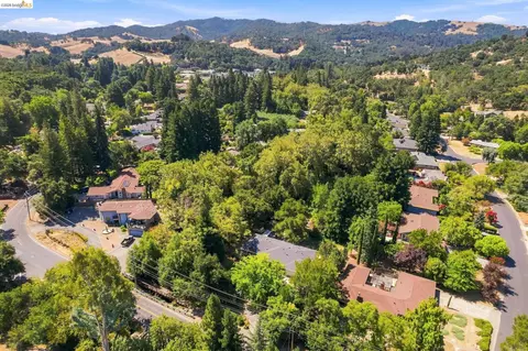 View/Area - 5075 Alhambra Valley Rd, Martinez, CA 94553 photo 6 of 9