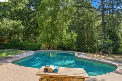 Exterior - 5075 Alhambra Valley Rd, Martinez, CA 94553 photo 12 of 26