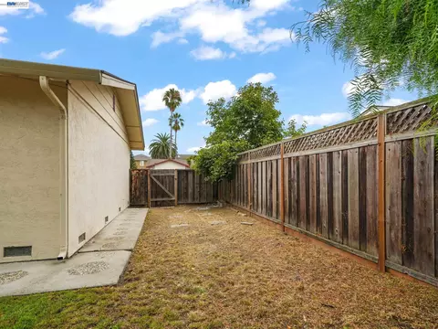 Exterior - 38399 Birch St, Newark, CA 94560 photo 6 of 9
