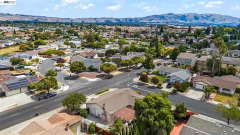View/Area - 38399 Birch St, Newark, CA 94560 photo 4 of 6