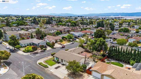View/Area - 38399 Birch St, Newark, CA 94560 photo 3 of 6