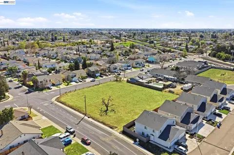 445 N Walnut Ave, Manteca, CA 95336 photo 14