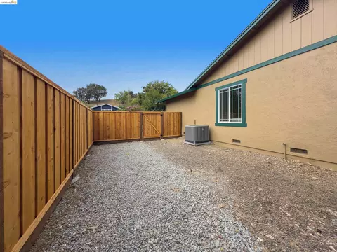 Exterior - 533 Eagle Nest Dr, Martinez, CA 94553 photo 15 of 20