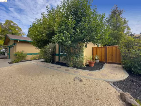 Exterior - 533 Eagle Nest Dr, Martinez, CA 94553 photo 4 of 20