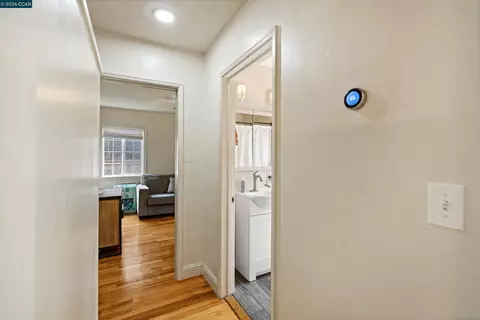 Entry Way - 606 W Turner Rd, Lodi, CA 95240 photo 2 of 3