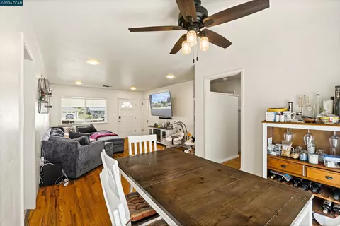 Dining - 606 W Turner Rd, Lodi, CA 95240 photo 1 of 3
