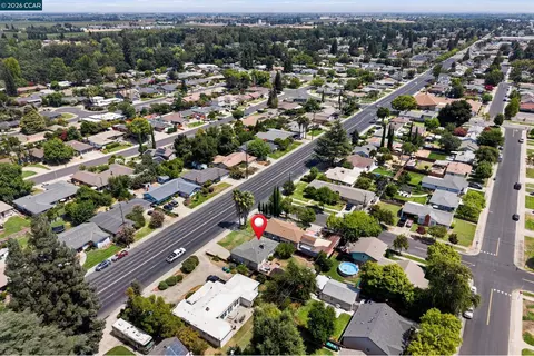 View/Area - 606 W Turner Rd, Lodi, CA 95240 photo 4 of 7