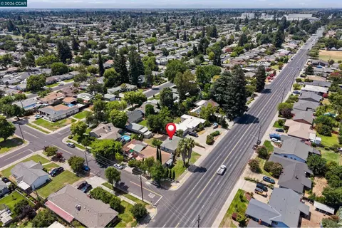 View/Area - 606 W Turner Rd, Lodi, CA 95240 photo 6 of 7