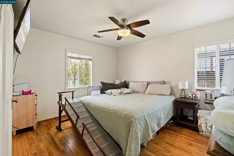 Bedroom - 606 W Turner Rd, Lodi, CA 95240 photo 4 of 5