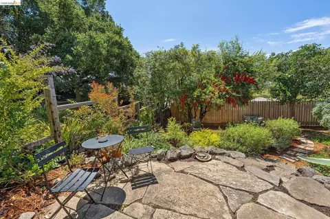 Exterior - 218 Cambridge Ave, Kensington, CA 94708 photo 11 of 28