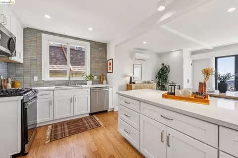 Kitchen - 218 Cambridge Ave, Kensington, CA 94708 photo 6 of 6