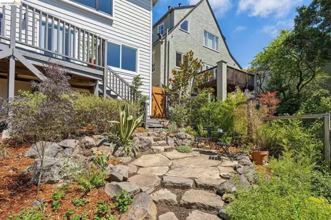 Exterior - 218 Cambridge Ave, Kensington, CA 94708 photo 15 of 28