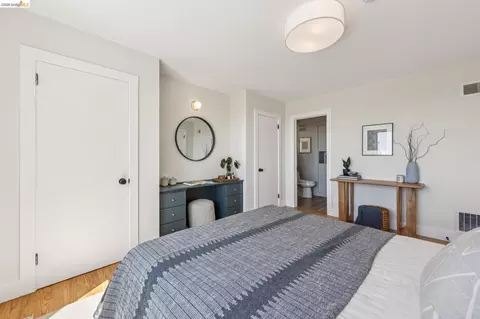 Bedroom - 218 Cambridge Ave, Kensington, CA 94708 photo 6 of 6