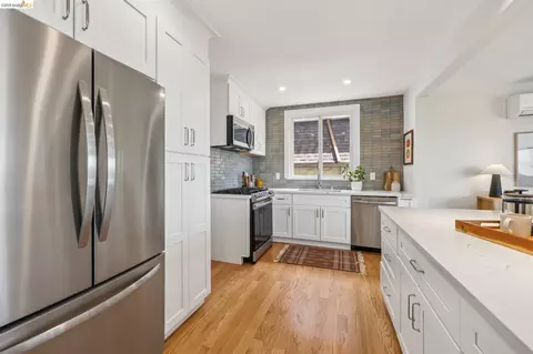 Kitchen - 218 Cambridge Ave, Kensington, CA 94708 photo 5 of 6