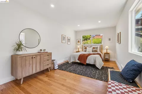 Bedroom - 218 Cambridge Ave, Kensington, CA 94708 photo 1 of 6