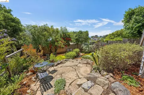 Exterior - 218 Cambridge Ave, Kensington, CA 94708 photo 10 of 28