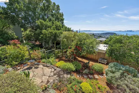 Exterior - 218 Cambridge Ave, Kensington, CA 94708 photo 8 of 28