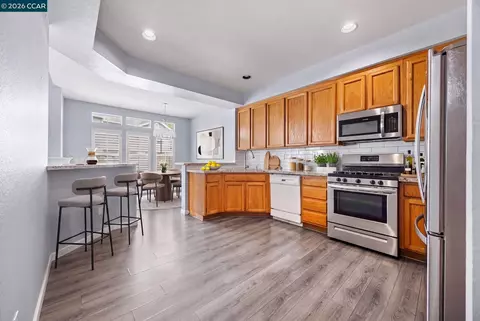 407 N Wildwood, Hercules, CA 94547