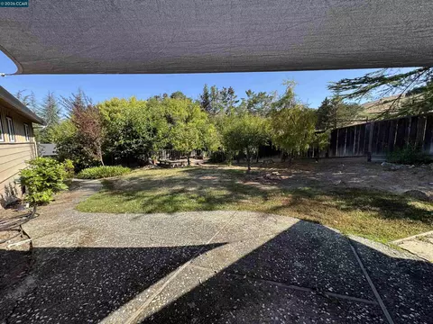 Exterior - 1167 Larch Ave, Moraga, CA 94556 photo 2 of 5