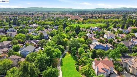 View/Area - 2491 Decker Ln, Livermore, CA 94550 photo 4 of 7