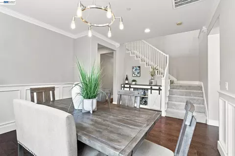 Dining - 2491 Decker Ln, Livermore, CA 94550 photo 2 of 3