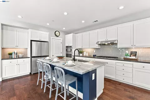 Kitchen - 2491 Decker Ln, Livermore, CA 94550 photo 2 of 4