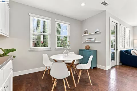 Dining - 2491 Decker Ln, Livermore, CA 94550 photo 3 of 3