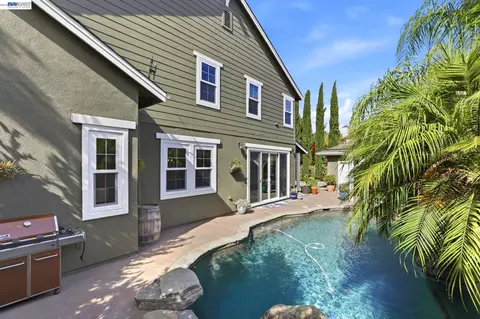 Exterior - 2491 Decker Ln, Livermore, CA 94550 photo 11 of 13