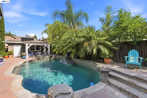 Exterior - 2491 Decker Ln, Livermore, CA 94550 photo 10 of 13