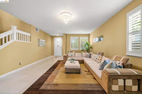 Living - 516 Malicoat Ave, Oakley, CA 94561 photo 4 of 7