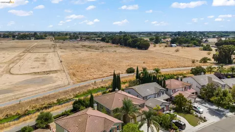 View/Area - 516 Malicoat Ave, Oakley, CA 94561 photo 4 of 6