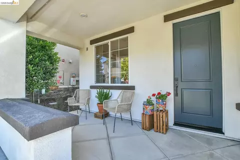 Exterior - 829 Hardcastle Ranch Rd, Oakley, CA 94561 photo 3 of 6