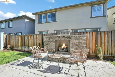 Exterior - 829 Hardcastle Ranch Rd, Oakley, CA 94561 photo 5 of 6