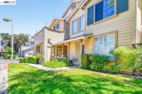 Exterior - 10837 Mcpeak Ln, Dublin, CA 94568 photo 2 of 5