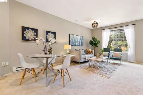 200 Caldecott Ln #206, Oakland, CA 94618