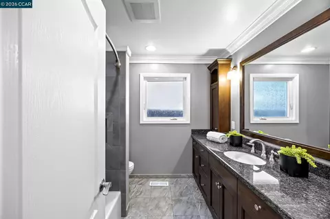 Bath - 1320 Hookston Rd, Concord, CA 94518 photo 2 of 3