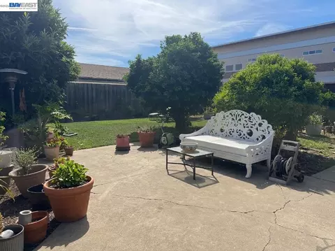 Exterior - 4747 Hansen Ave, Fremont, CA 94536 photo 3 of 5
