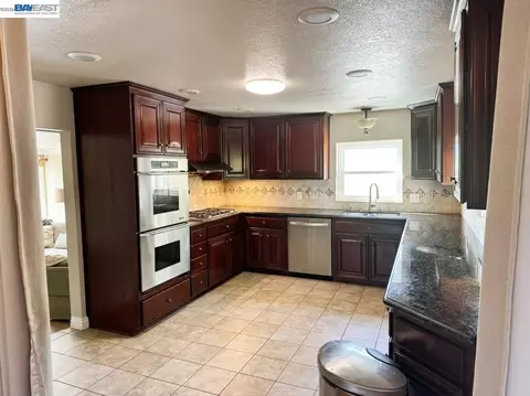 Kitchen - 4747 Hansen Ave, Fremont, CA 94536 photo 1 of 1