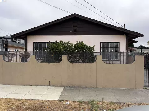 9024 Olive St, Oakland, CA 94603