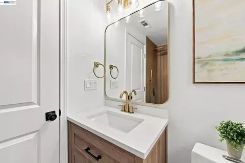 Bath - 3531 Independence Rd, Fremont, CA 94538 photo 3 of 4