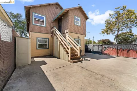 Exterior - 2136 Linden St, Oakland, CA 94607 photo 4 of 6