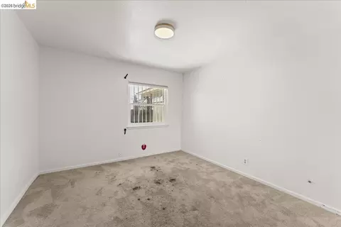 Bedroom - 2136 Linden St, Oakland, CA 94607 photo 1 of 10