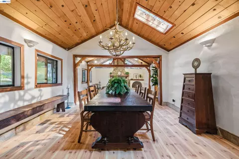41 Back Rd, La Honda, CA 94020
